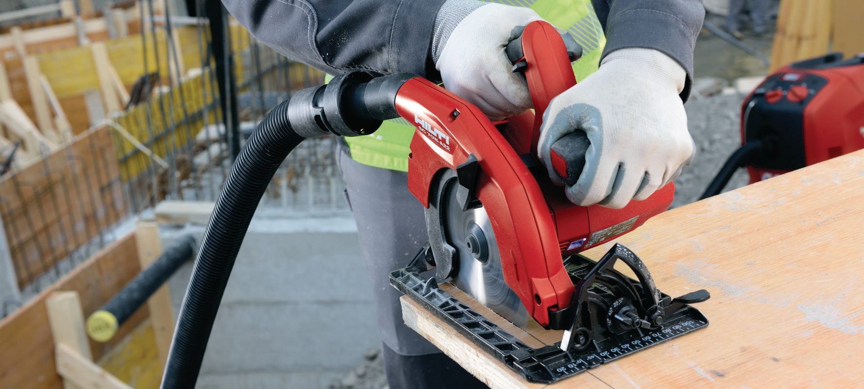 Hilti power deals saw